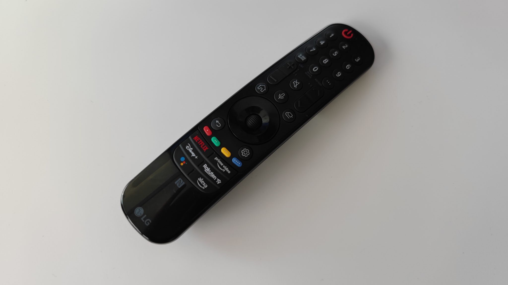 Новата серия LG C2 OLED телевизори