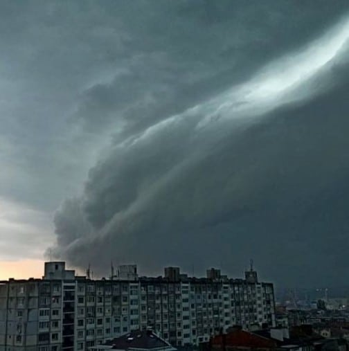 Компютърен модел показа, че глобалното затопляне води до възникването на редовни проливни бури