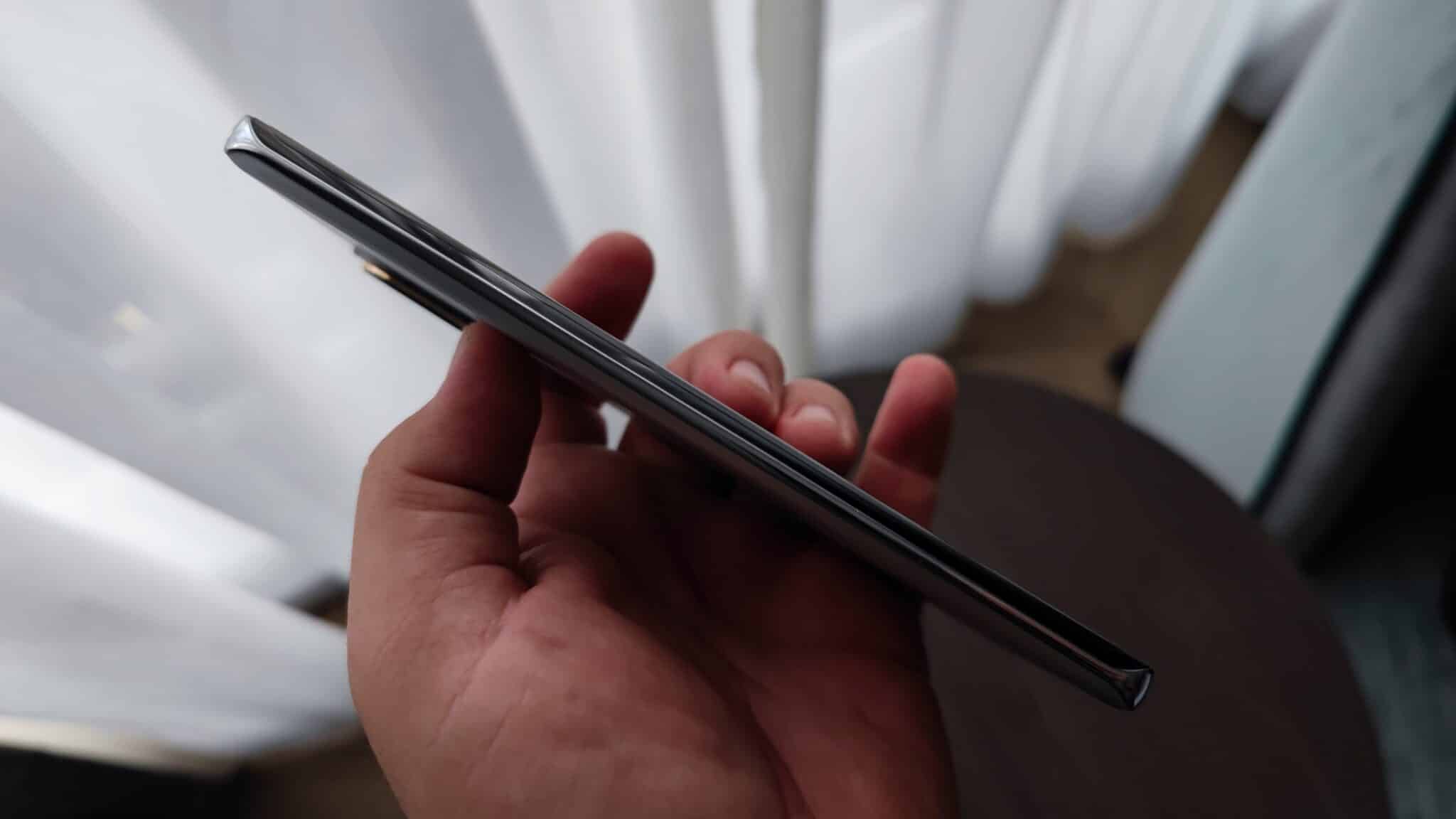Huawei nova 10 Pro: силен хардуер, 60МР селфи камера и основна камера на познатото високо ниво в бляскава обвивка