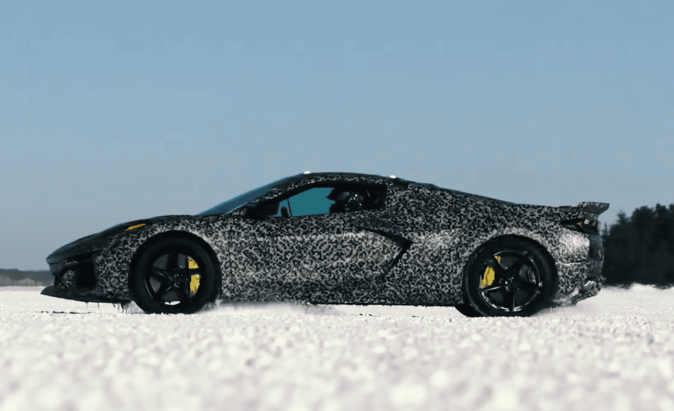 И Corvette става EV с четири врати