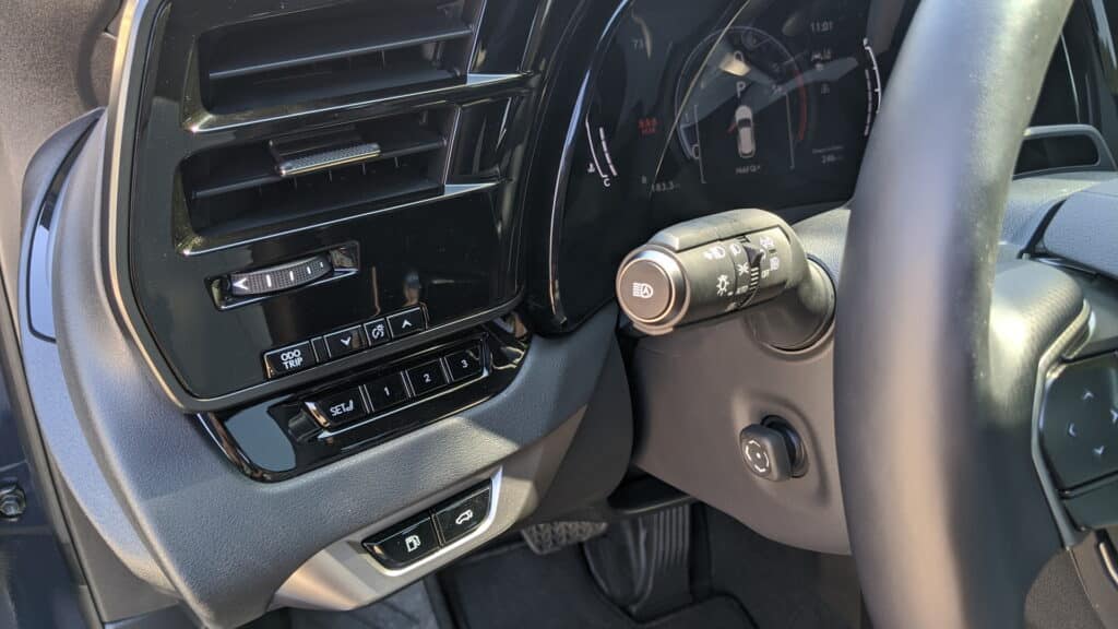 Най-надеждният SUV, „ходил“ някога по майката Земя. Lexus RX. Новото поколение.