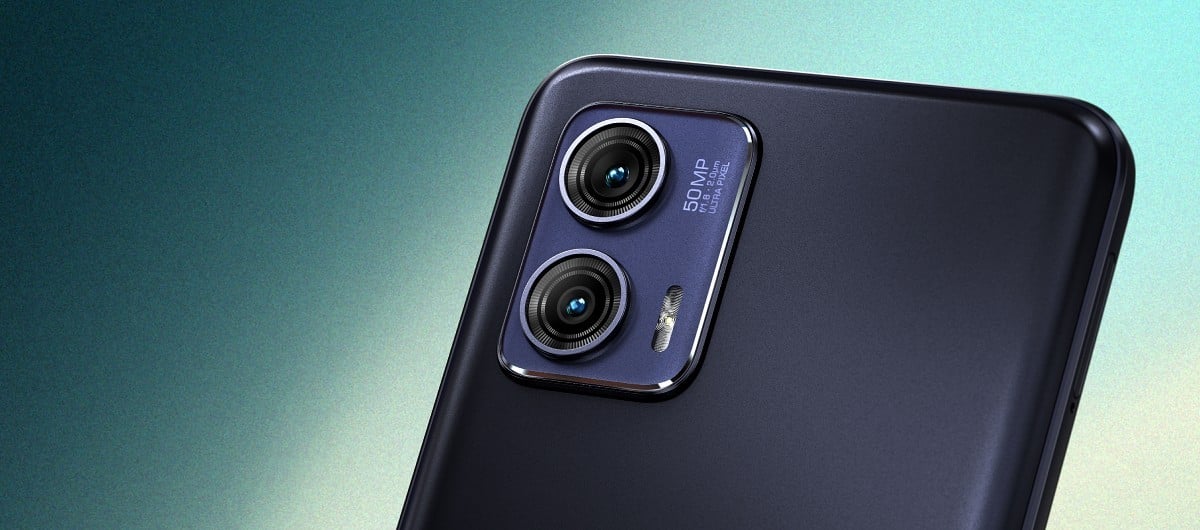Motorola представи смартфоните Moto G53 и G73 5G със 120 Hz екрани
