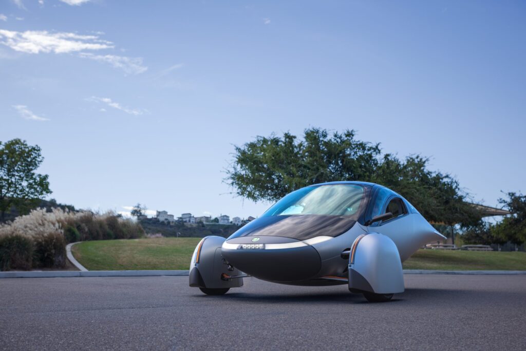 Соларният автомобил Aptera представи Launch edition