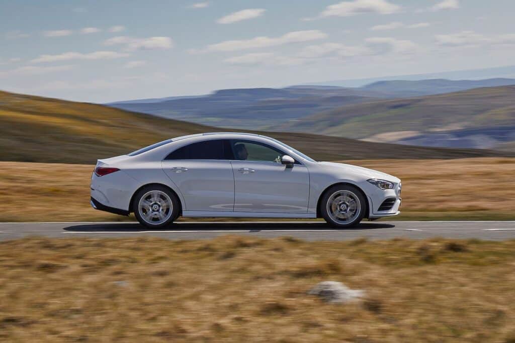 Mercedes-Benz CLA. Достоен ли е за титлата „мини CLS“?