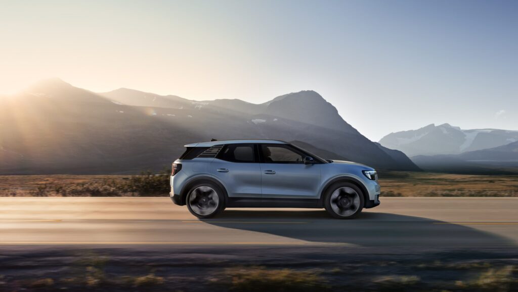 Ford представи напълно електрическия кросоувър Explorer EV който ще се продава само в Европа