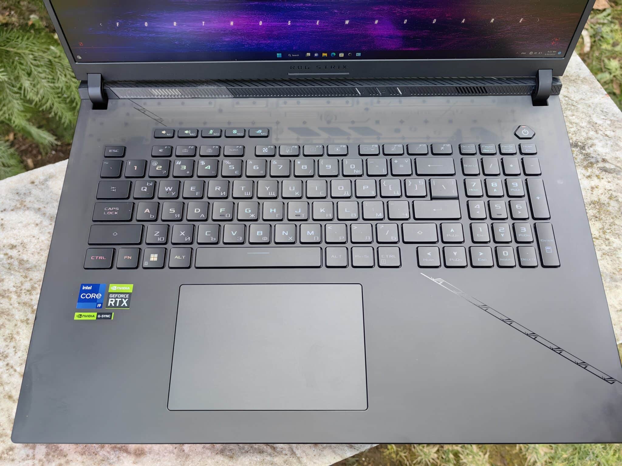 Asus ROG Strix Scar 18 – тежката артилерия в гейминга