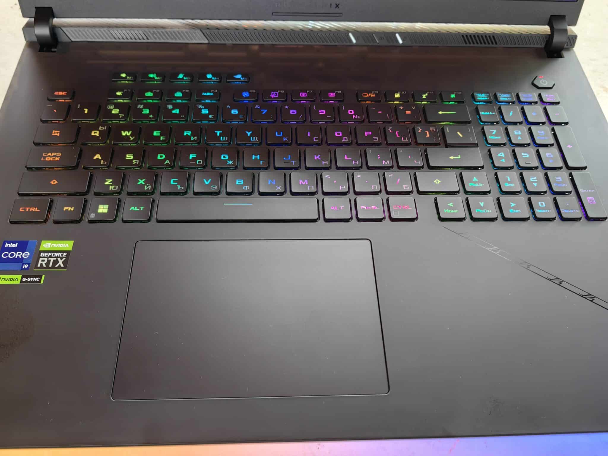Asus ROG Strix Scar 18 – тежката артилерия в гейминга