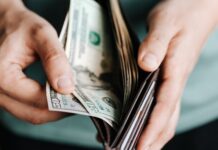 Google случайно добави от $10 до $1000 по сметките на някои Google Pay потребители