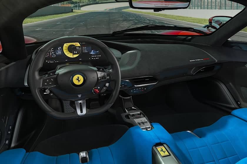 Новите учебни коли ще са Ferrari