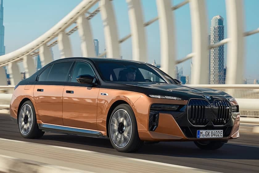 Електрическото BMW i7 M70 идва с 650 к.с.