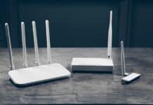 Грешката, която убива вашия Wi-Fi: Защо антените на рутера не трябва да сочат само нагоре