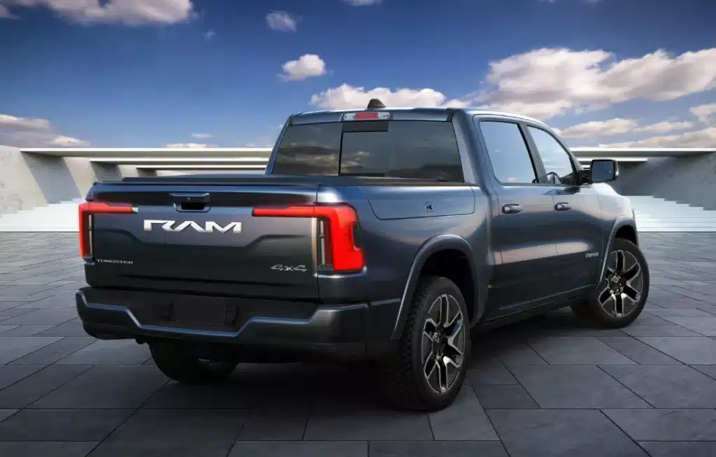 Dodge представи електрическия Ram 1500 EV със 650 конски сили и пробег от 800 километра