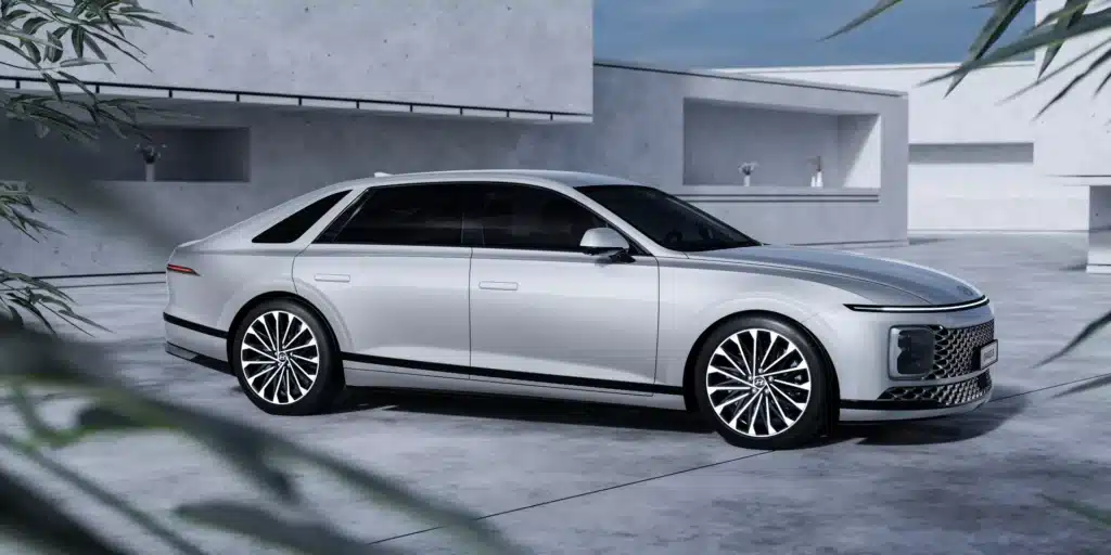 Таксито на бъдещето е тук! Новият Hyundai Grandeur. 300 к.с.! Фабрична газ!