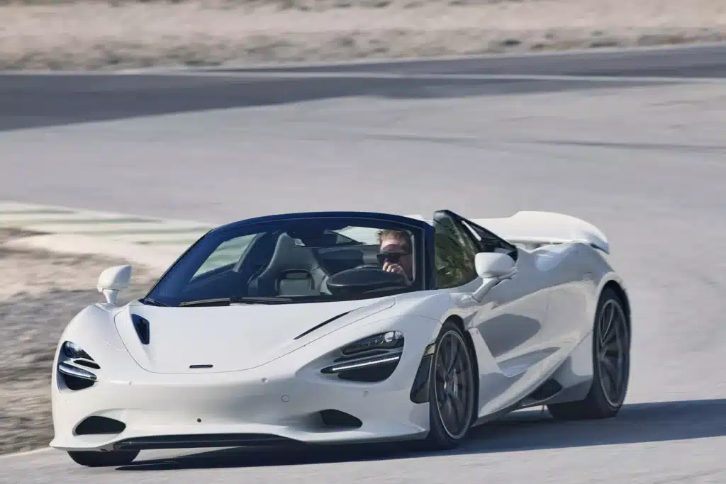 Най-лекият и мощен сериен автомобил на МcLaren. 750S