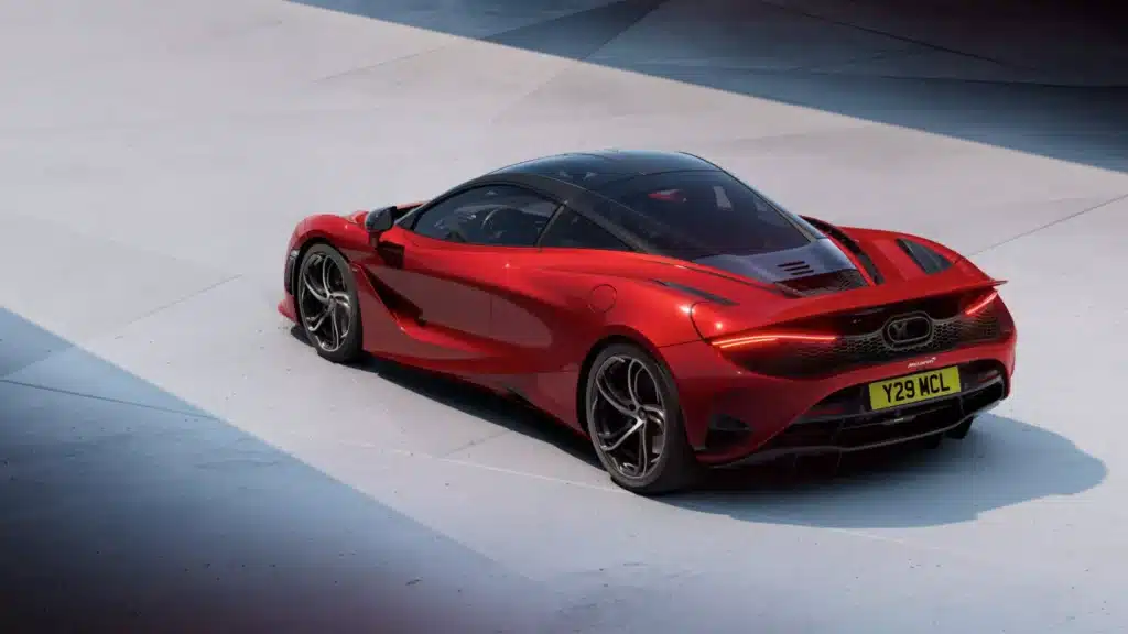 Най-лекият и мощен сериен автомобил на МcLaren. 750S