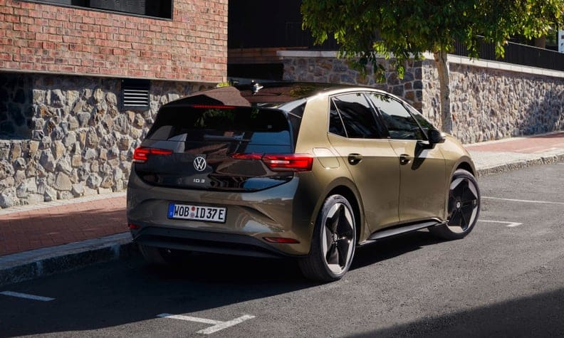 VW ще преустанови производството на Golf с ДВГ, заяви шефът на марката