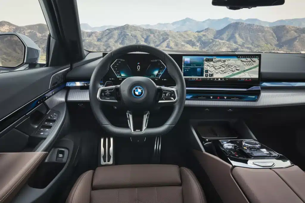 Новата „петица“ на BMW е тук!