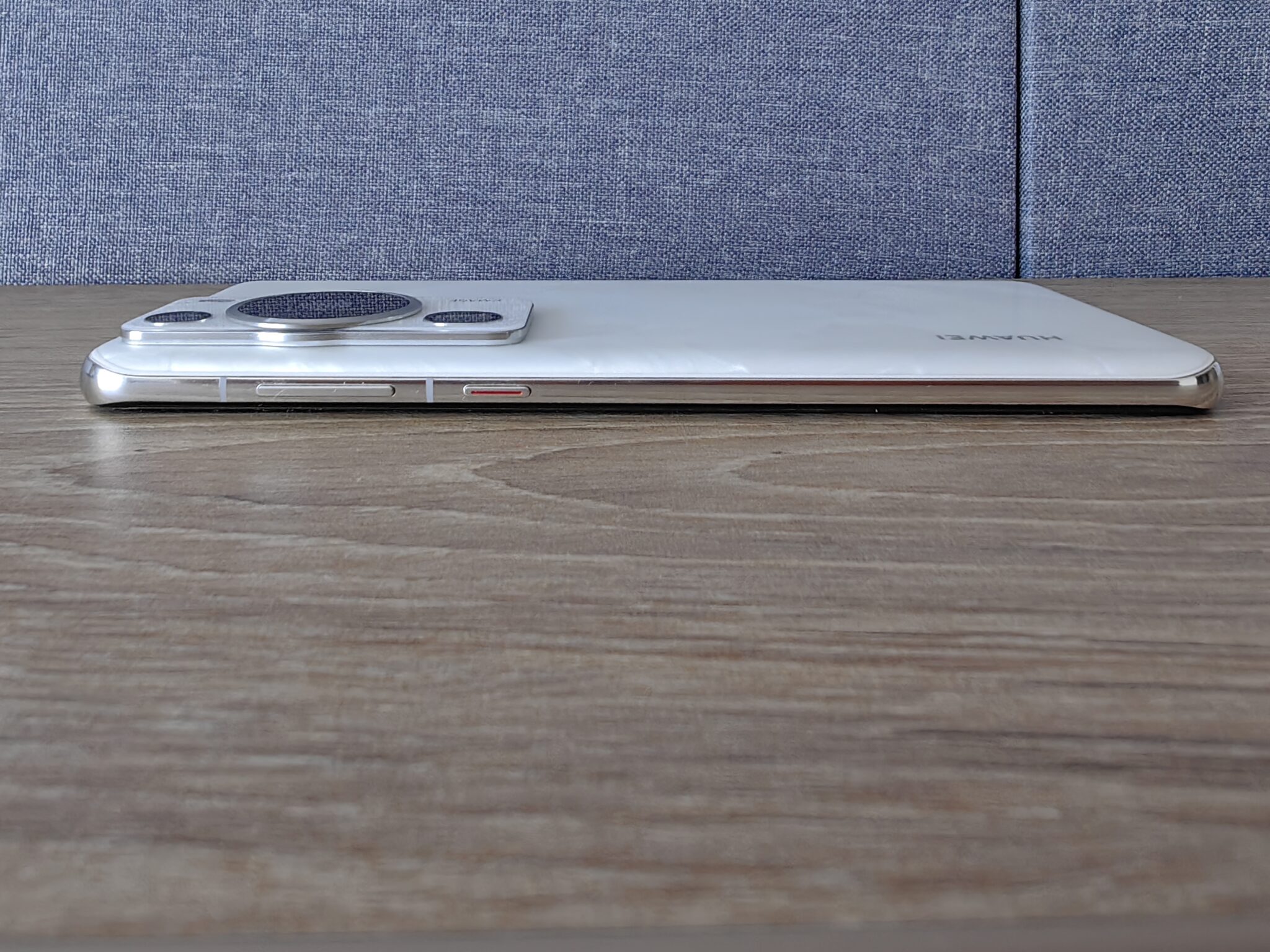 Huawei P60 Pro – премиум фото флагман с уникален дизайн
