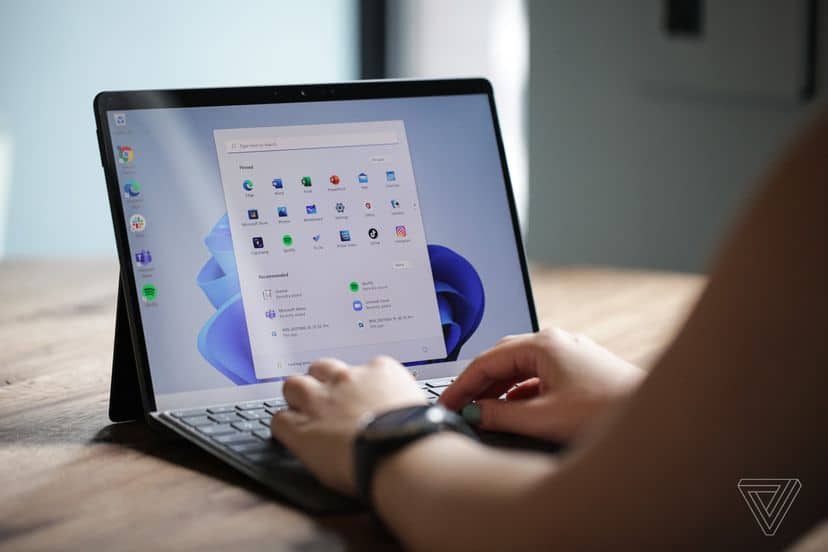 Windows 11 вече може да задава различна кадрова честота на различните монитори