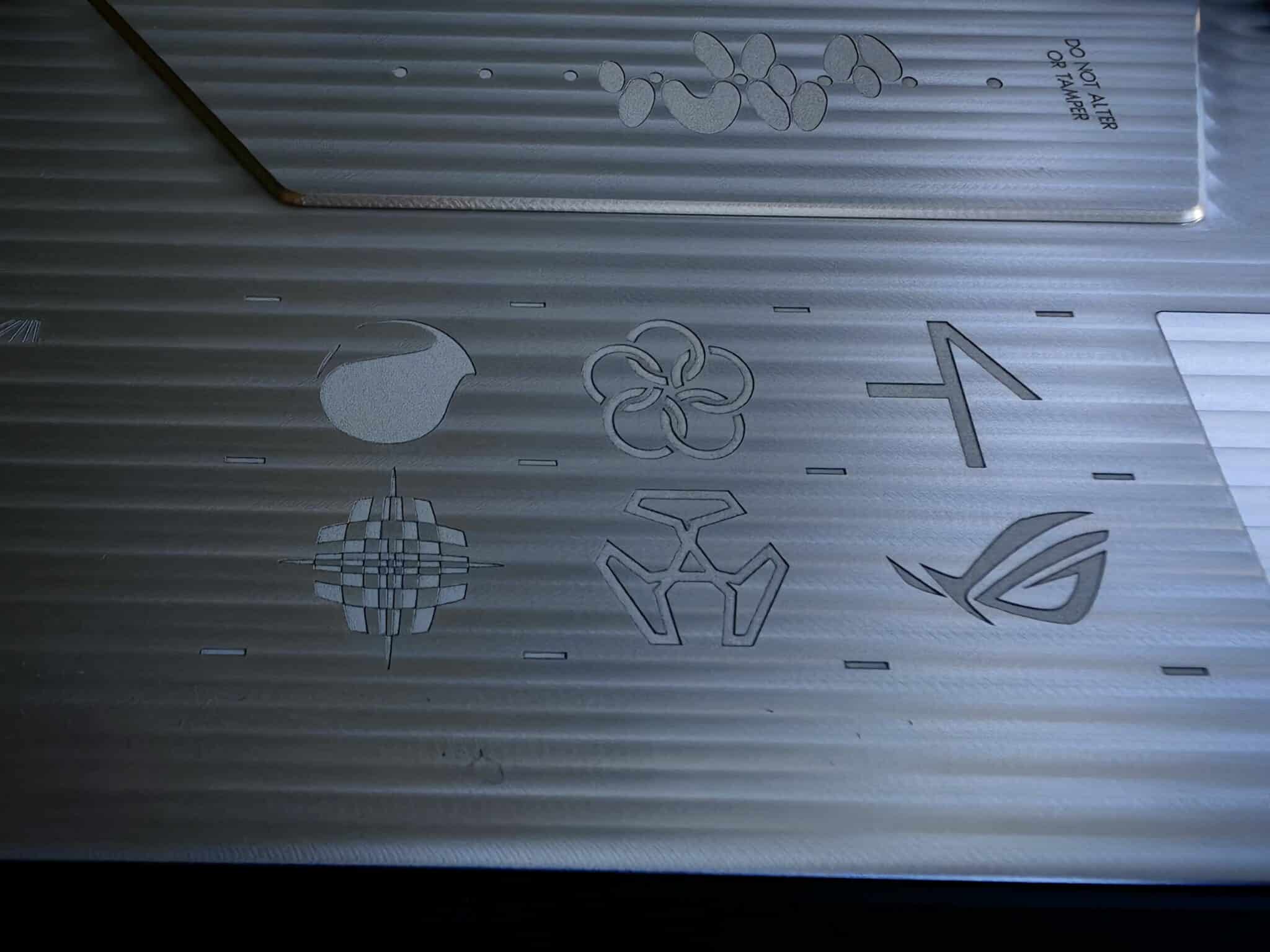 Asus ROG Flow Z13 ACRONYM – супер мощен геймърски лаптоп/таблет с уникална външност