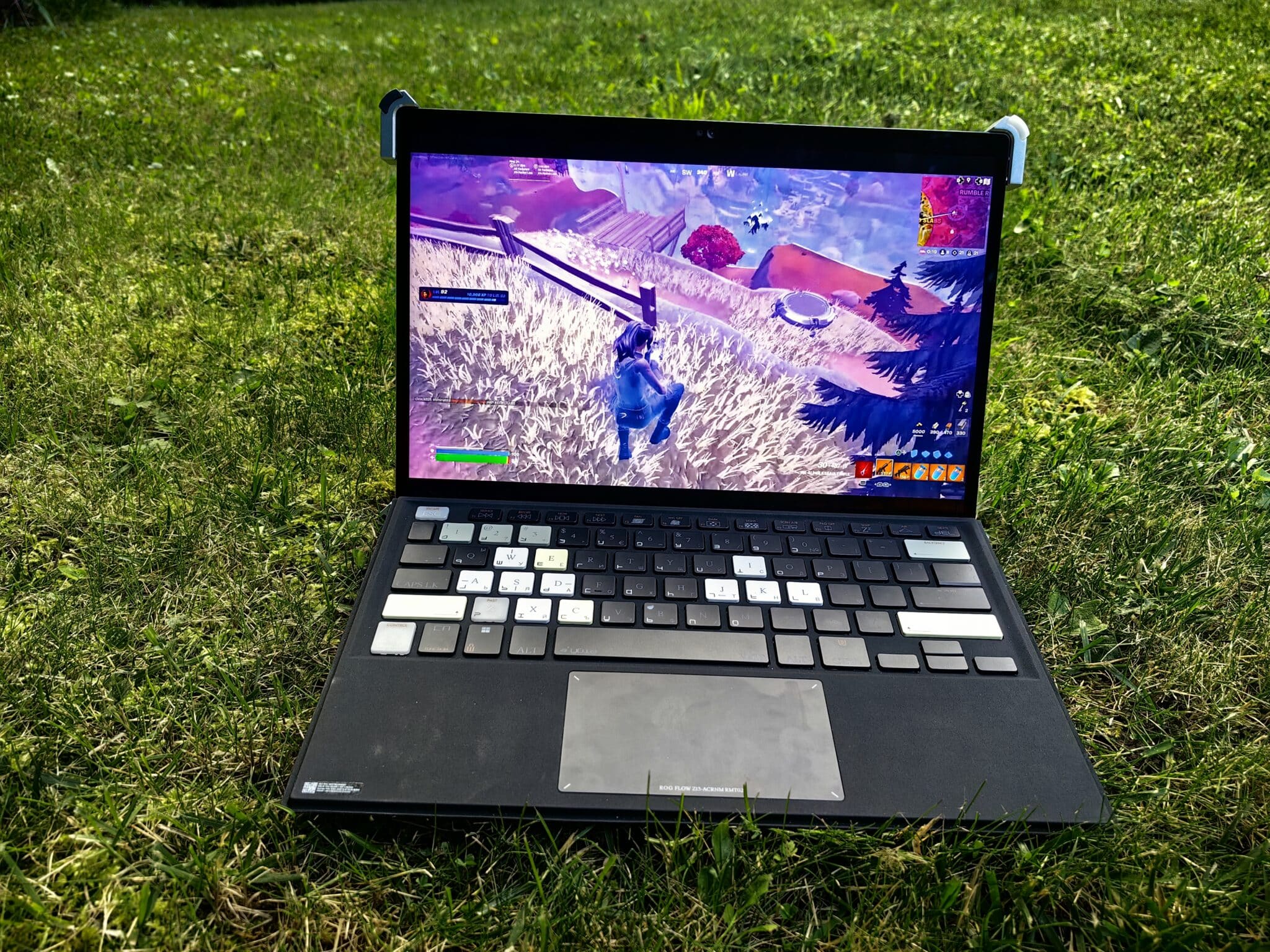 Asus ROG Flow Z13 ACRONYM – супер мощен геймърски лаптоп/таблет с уникална външност