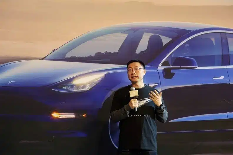 Как Tesla на Илън Мъск промени автомобилната индустрия