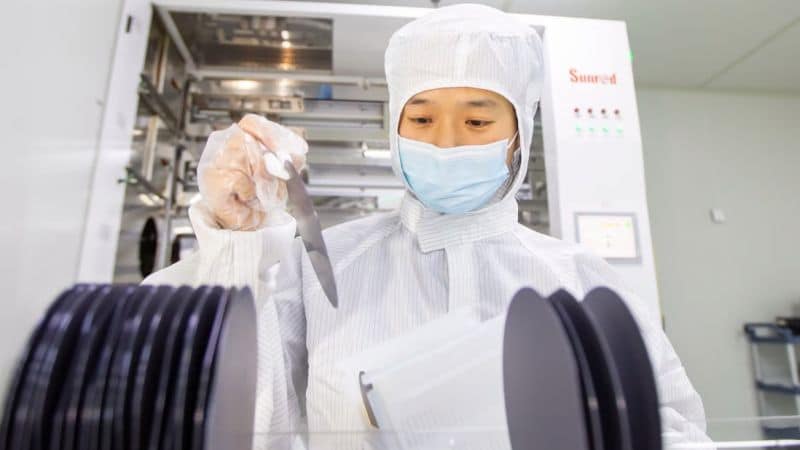 Сенатът на САЩ одобри допълнителни мерки за контрол върху инвестициите в технологичния сектор в Китай