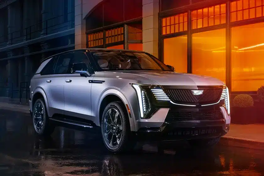 Cadillac Escalade IQ идва със 780 „коня“ и 724 км пробег