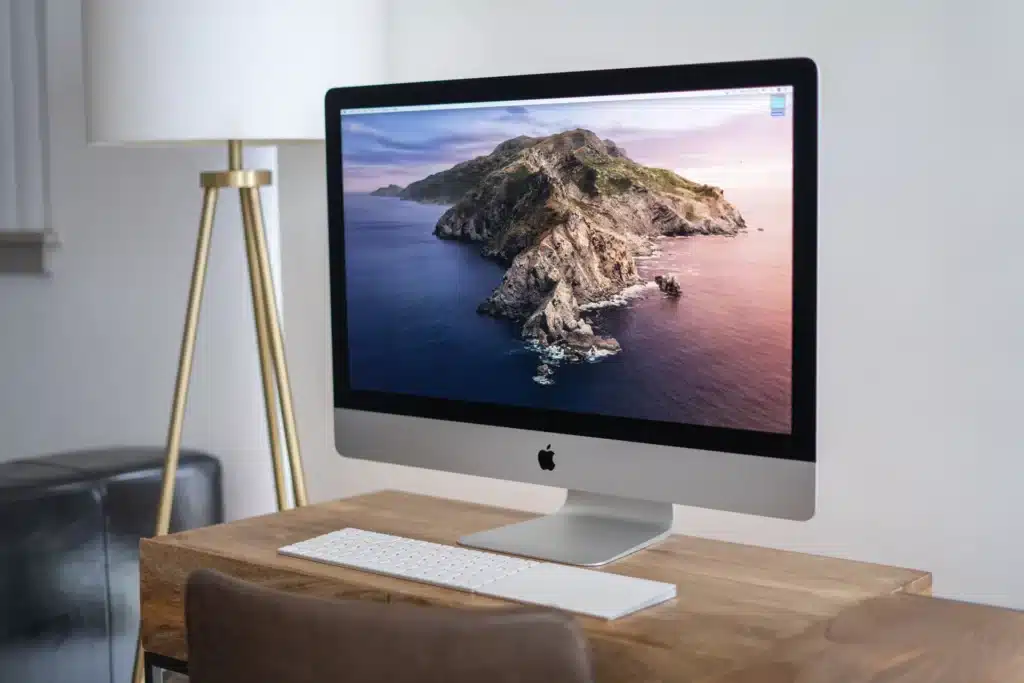iMac на 25 години: историята на емблематичния компютър „всичко в едно“ на Apple