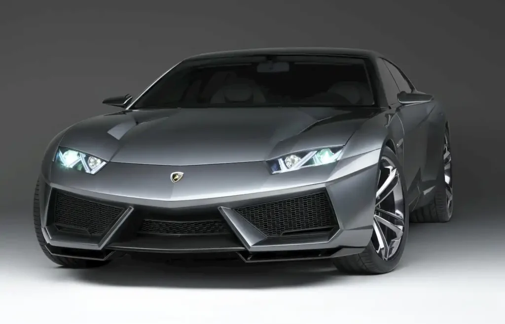 Lamborghini разкри силуета на първия си изцяло електрически автомобил – той ще бъде представен тази седмица