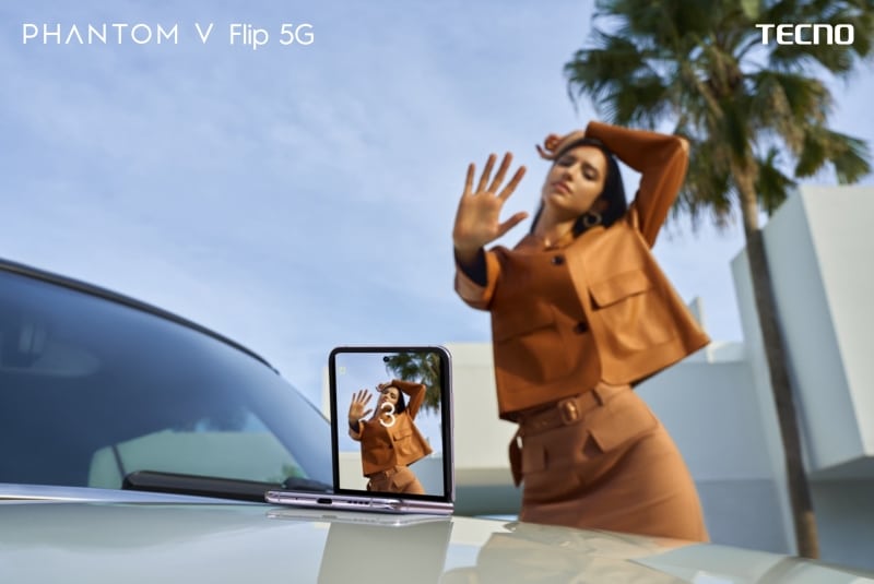 Tecno представи Phantom V Flip 5G – флагмански сгъваем смартфон на цена от само 0