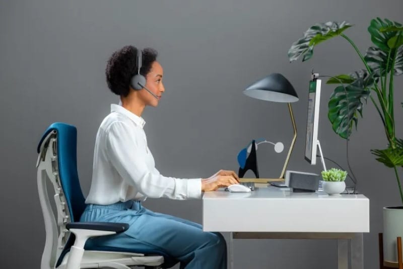 Logitech представи слушалките Zone Wireless 2 с изкуствен интелект и активно шумопотискане