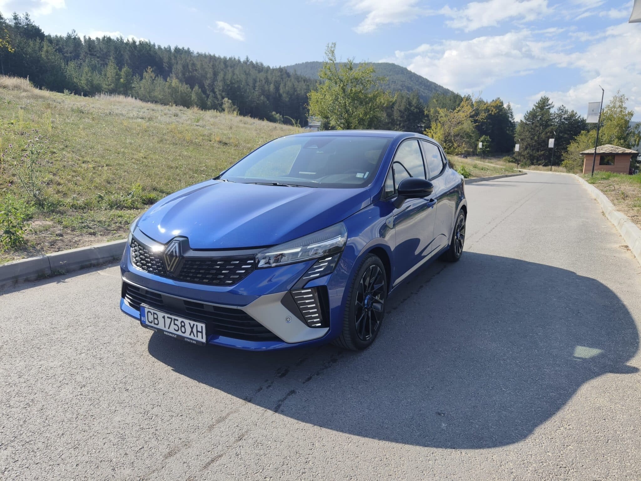 Шофирме Renault Clio 1.6 E-Tech Full Hybrid 145 – наелектризирана класика