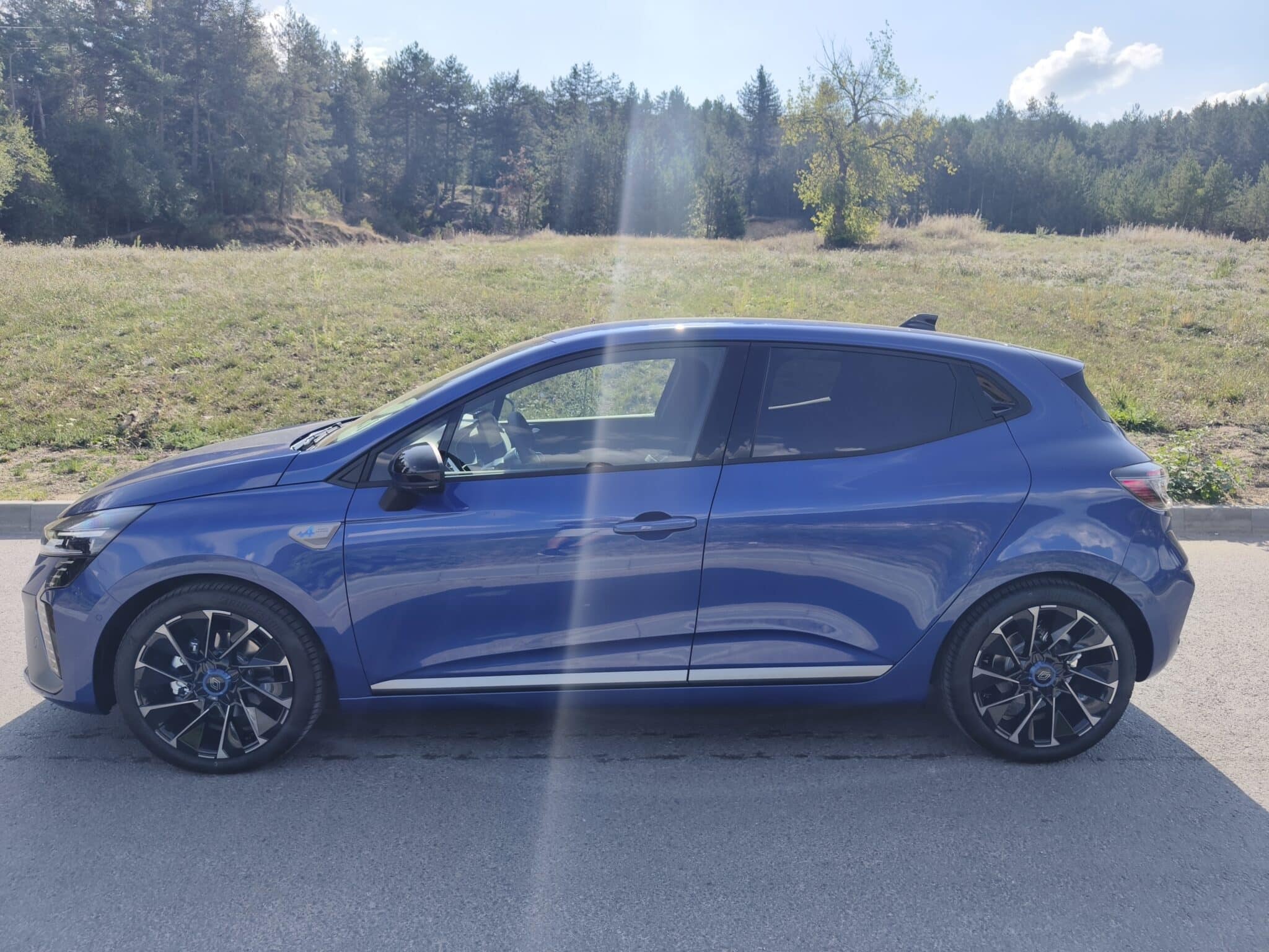 Шофирме Renault Clio 1.6 E-Tech Full Hybrid 145 – наелектризирана класика