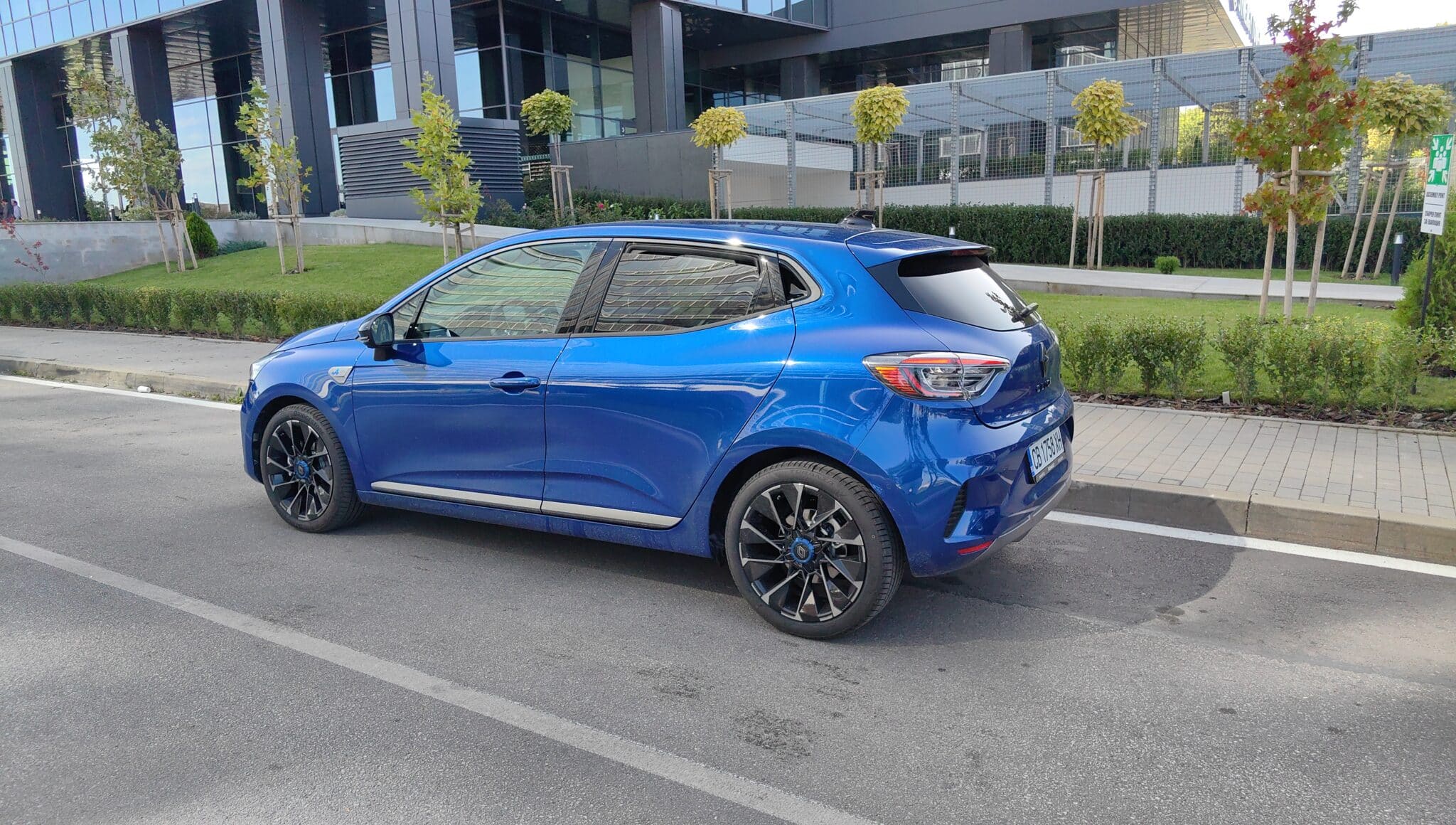 Шофирме Renault Clio 1.6 E-Tech Full Hybrid 145 – наелектризирана класика