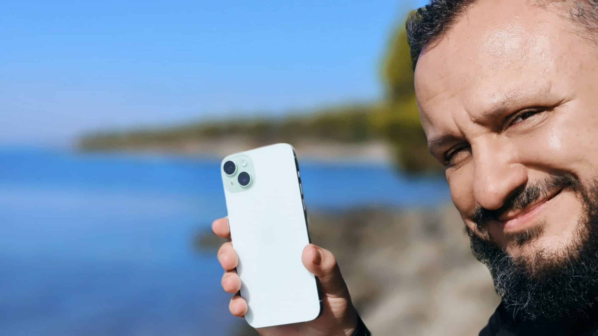 Apple iPhone 15 Plus: Голям екран и рекордно дълъг живот на батерията