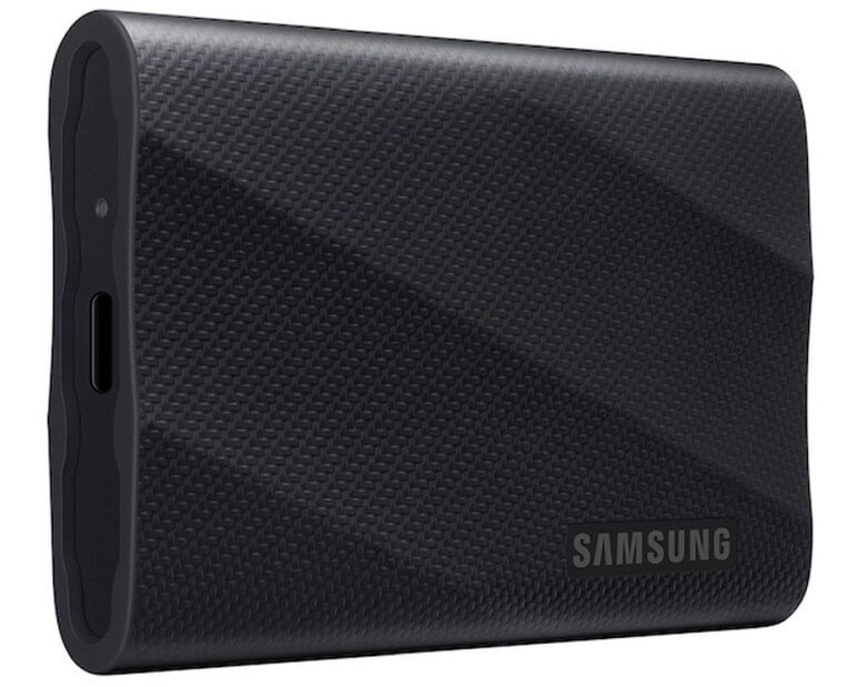 Samsung пусна серията преносими външни дискове SSD T9 с капацитет 1, 2 и 4 TB и скорост на запис и четене до 2000 MB/s