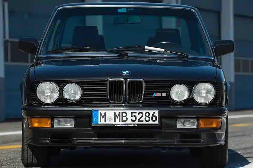 Да подредим поколенията на BMW M5 от най-лошото до най-доброто