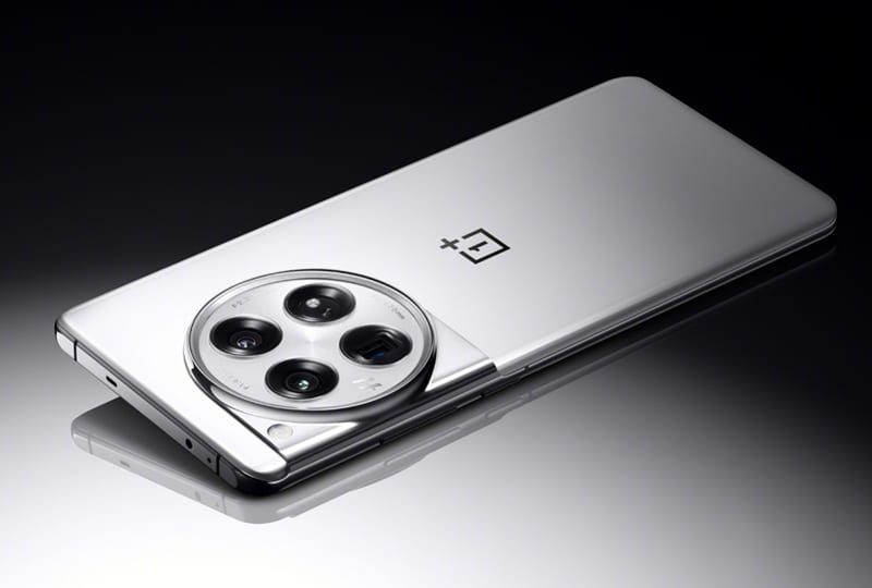 OnePlus 12 бе показан в официални изображения – 3 цвята и леки промени в дизайна