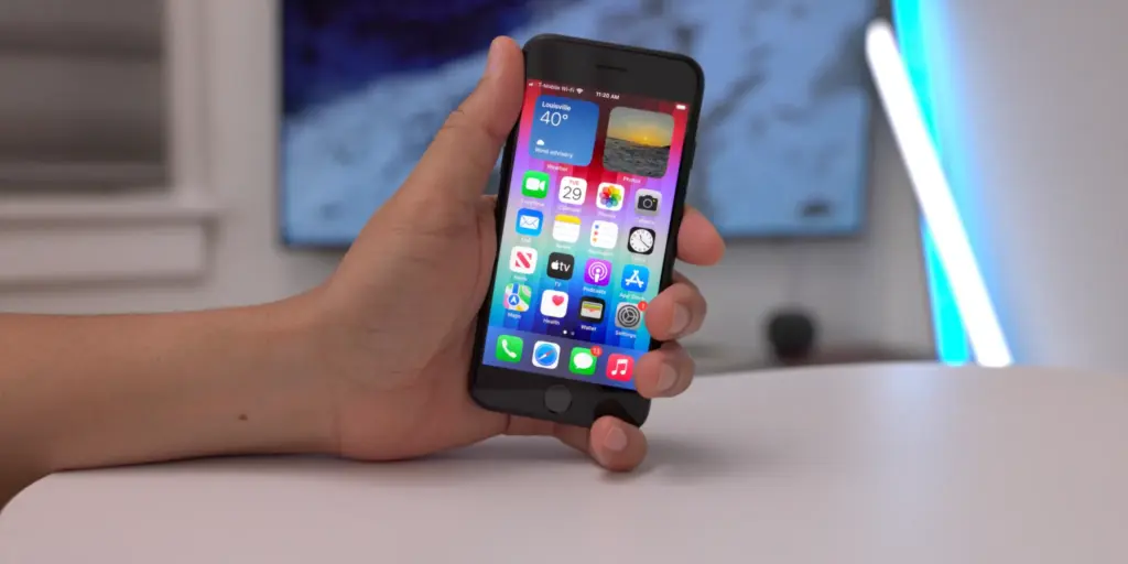 Какво би направило iPhone SE 4 идеален за вас?