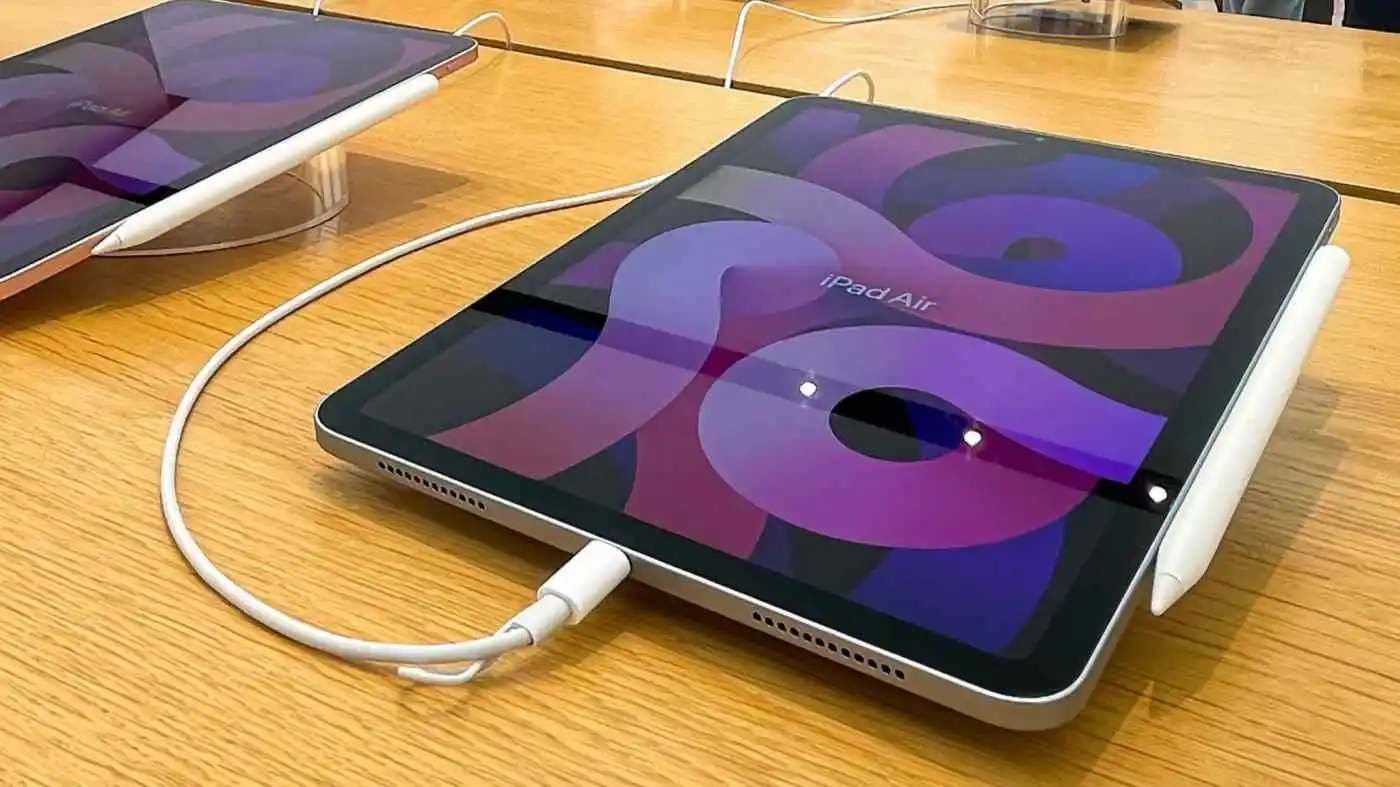 Преходът на Apple към OLED дисплеи в таблетите и лаптопите ще промени сериозно целия пазар