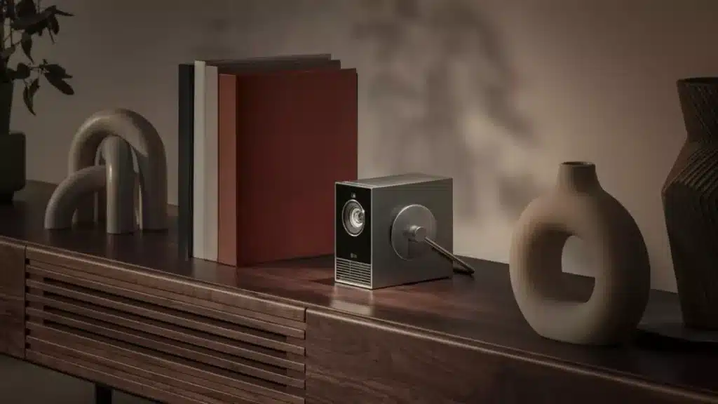 Най-новият 4K интелигентен проектор на LG е истинско произведение на изкуството