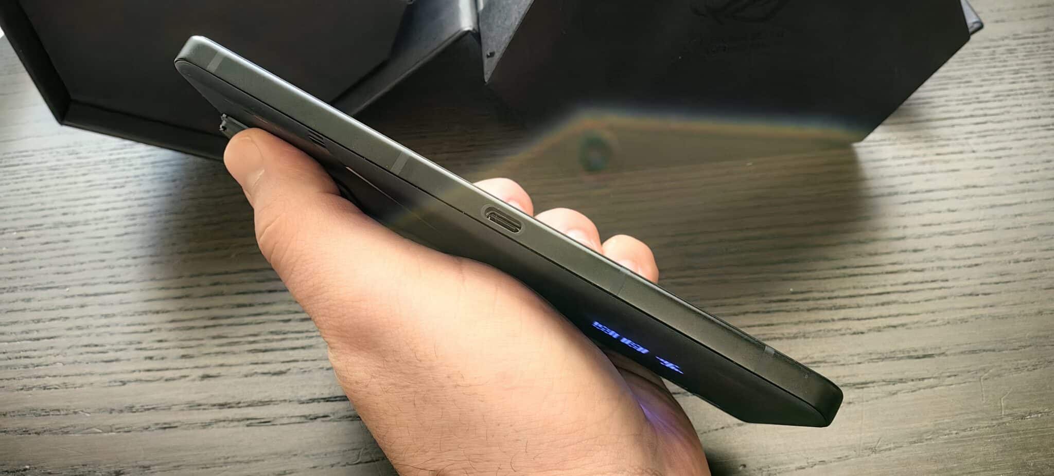 Asus ROG Phone 8 Pro – мощен и стилен геймърски смартфон