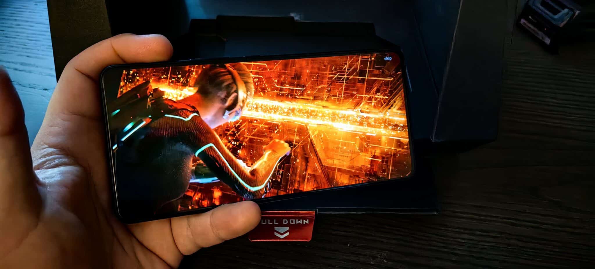 Asus ROG Phone 8 Pro – мощен и стилен геймърски смартфон