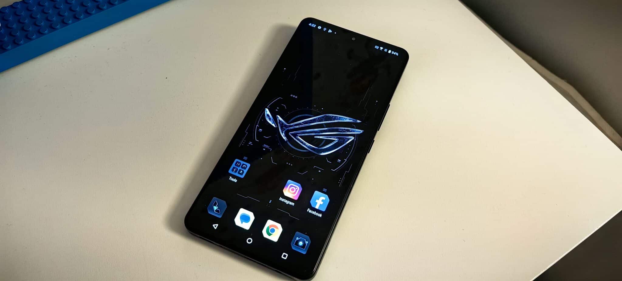 Asus ROG Phone 8 Pro – мощен и стилен геймърски смартфон