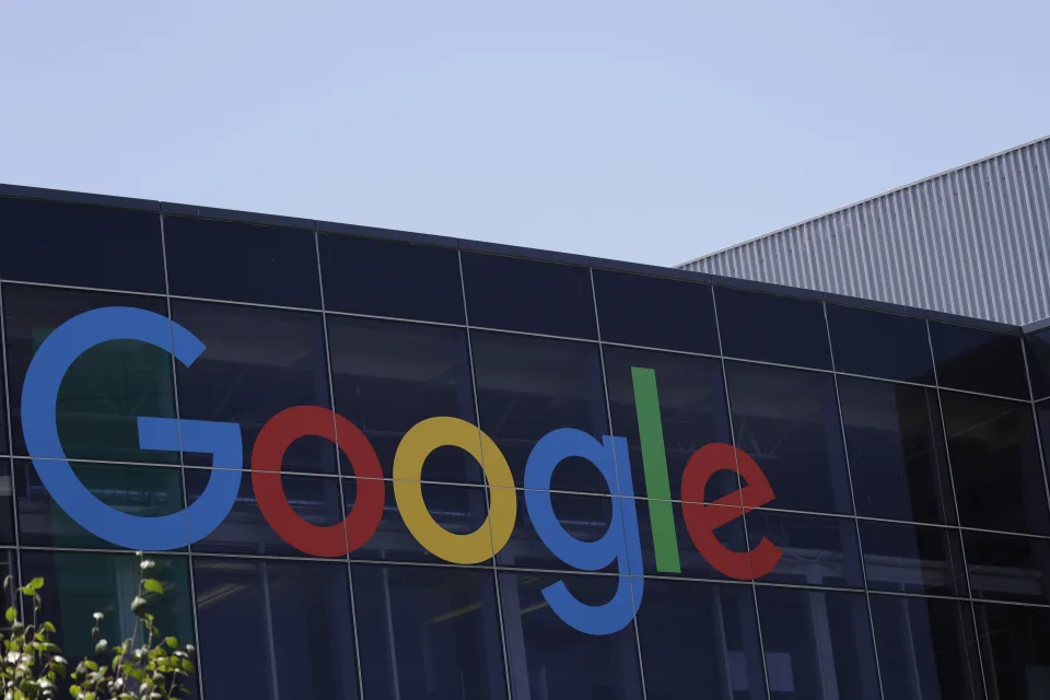 Google потвърди, че е уволнила около 1000 свои служители в подразделенията си за асистенти, хардуер и други