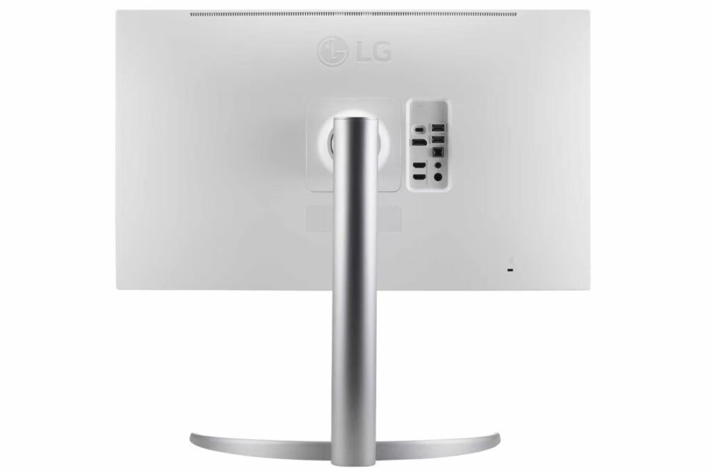 LG представи и 27 и 32-инчови професионални 4K UltraFine монитори с IPS Black матрици