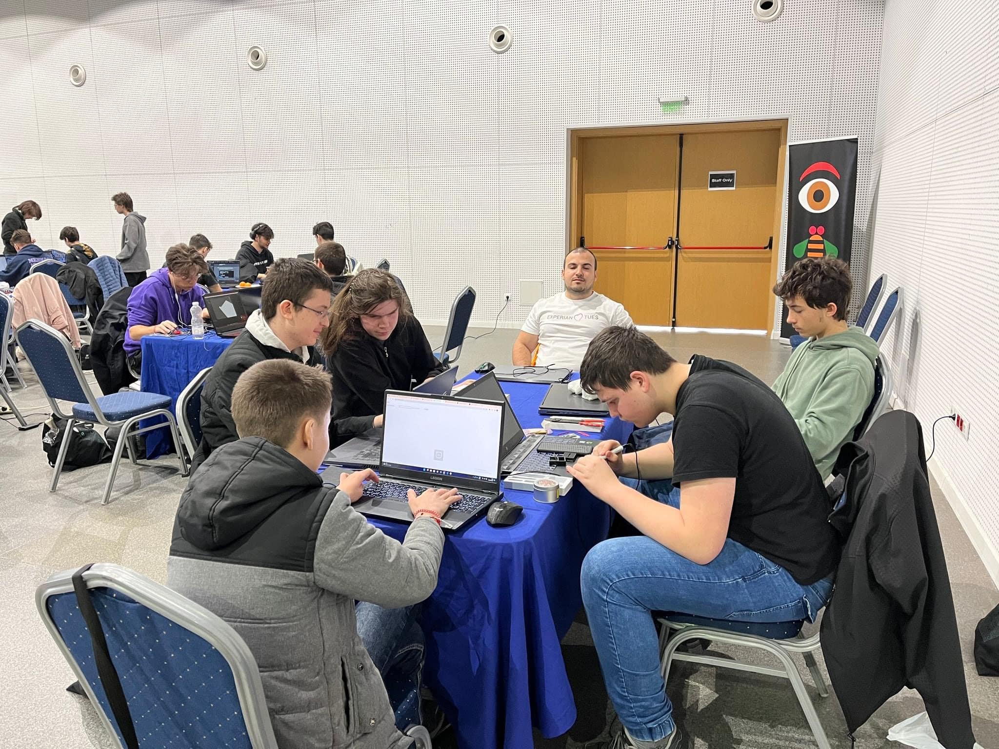 Hack TUES X стартира през март 2024 година