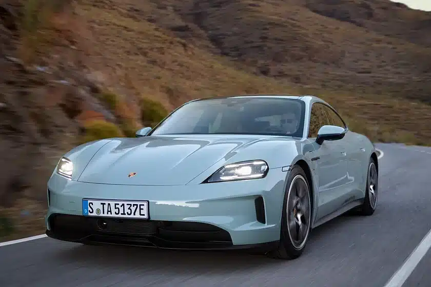 Ето как новият Тайкан кара Tesla и Lucid да се „потят и под езика“