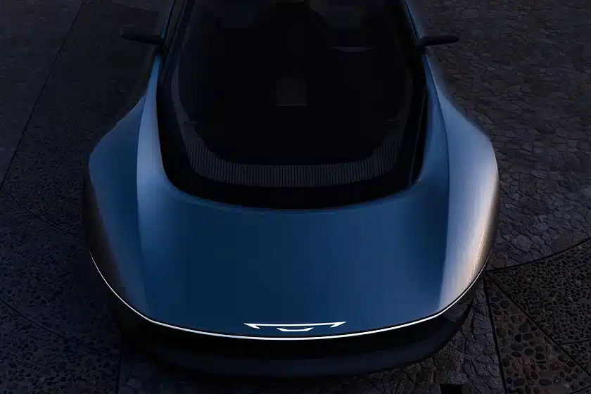 Chrysler Halcyon достига равнище на автономност 4 и се зарежда безконтактно, от самия път